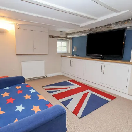 Rooftops Γουίτμπι